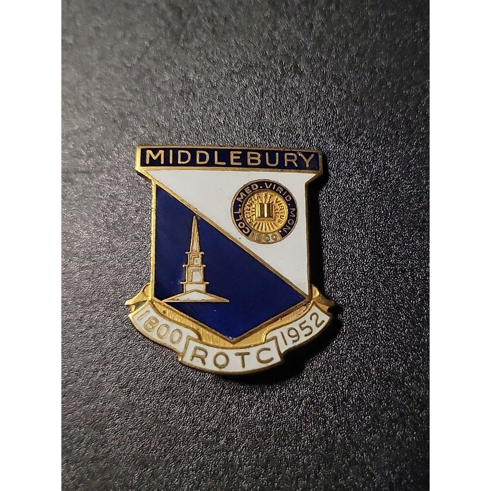 1952 Vtg Middlebury College Enamal ROTC Pin Vermont VT Kinney Providence RI